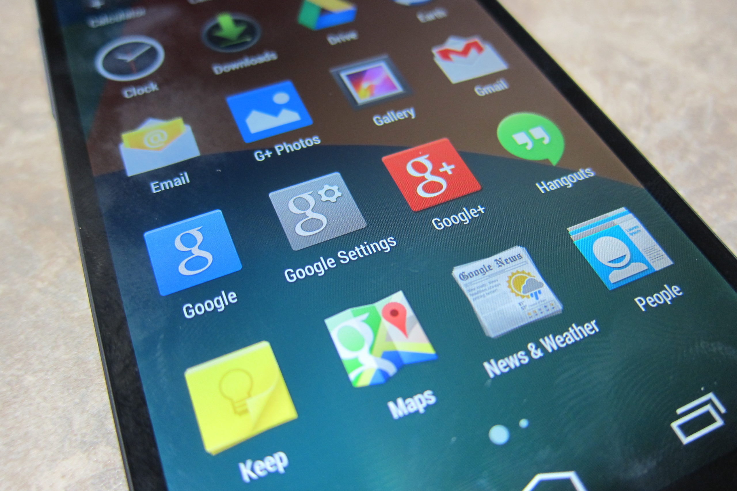 Top 10 apps that are not available on Google play store